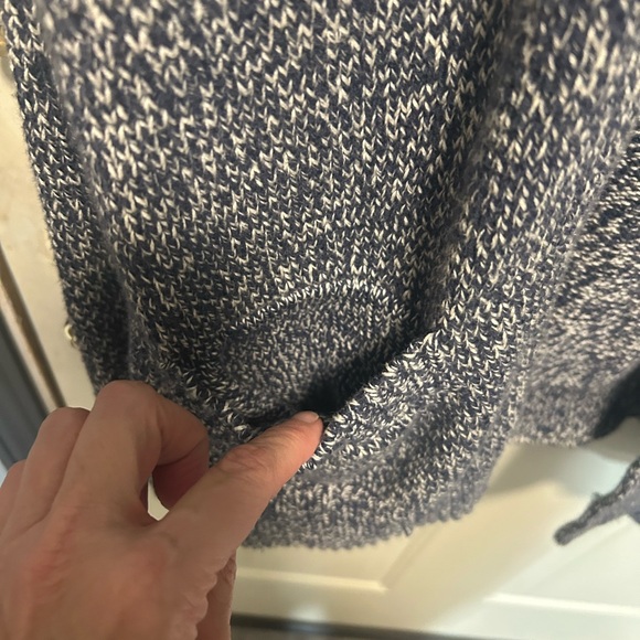 Men’s Abercrombie & Fitch Blue And White Cardigan With Pockets - Picture 4 of 9